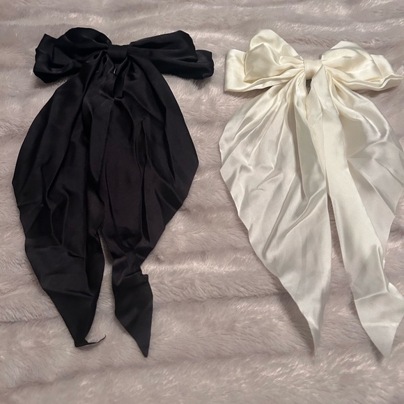 Set of large bow hair clips - Picture 1 of 1